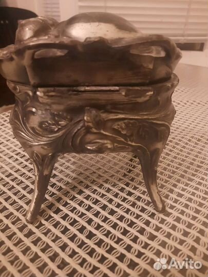 Шкатулка старинная