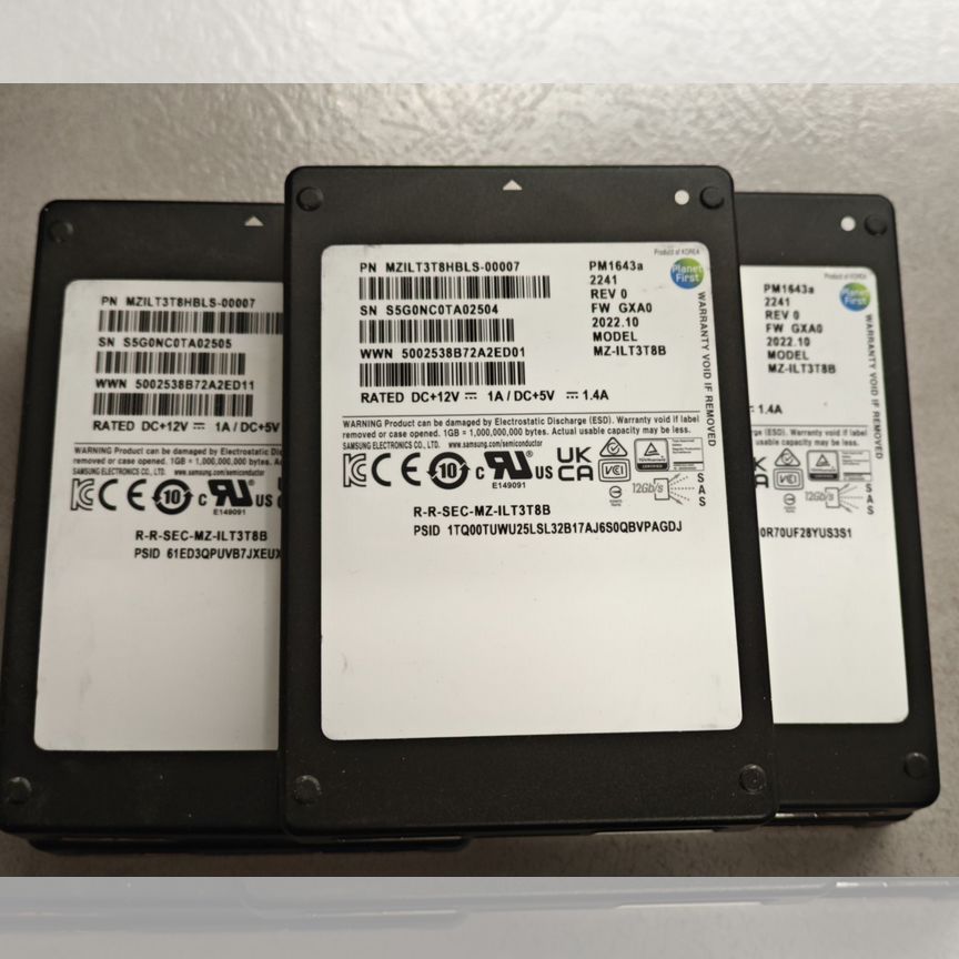 [MZILT3T8HBLS-00007] Серверный Ssd Накопитель Samsung 3.8тб Sas Mzilt3t8hbls-00007