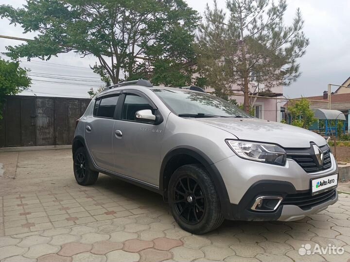 Renault Sandero Stepway 1.6 AT, 2019, 75 000 км