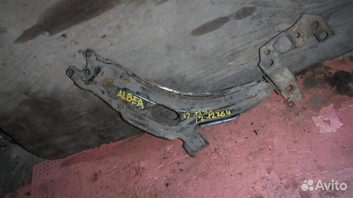 Рычаг передний левый Fiat Albea 2002-2012