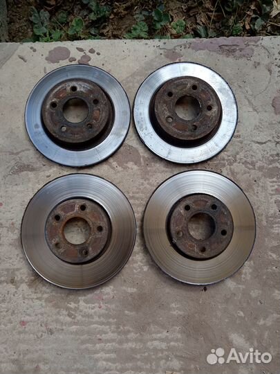 Тормозные диски б/у Ford Focus 3