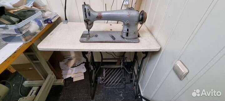 Промышленная швейная машинка