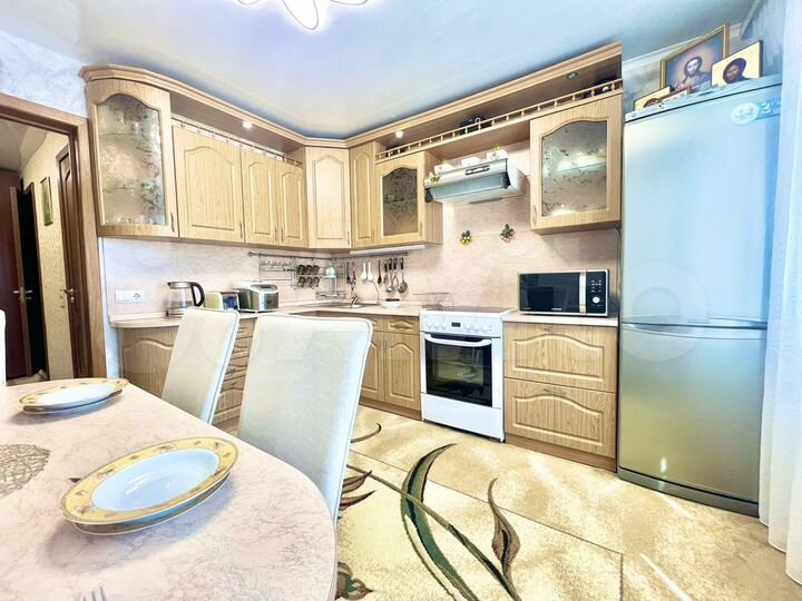 2-к. квартира, 68,4 м², 3/16 эт.