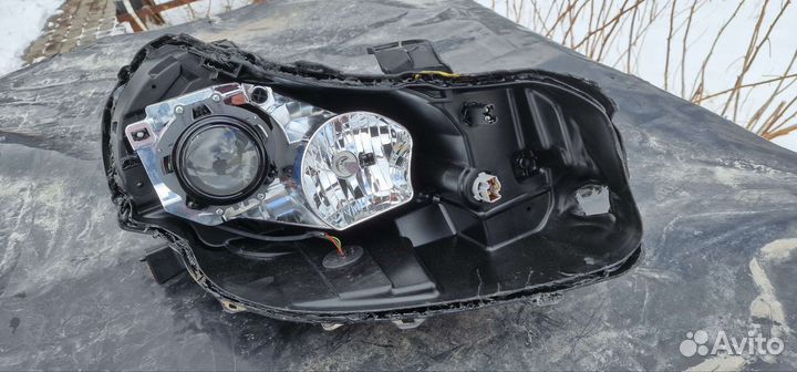Фара правая ксенон suzuki sx4