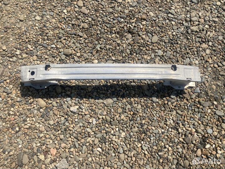 Усилитель заднего бампера Шевроле Круз хетчбек