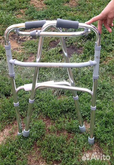 Ходунки медицинские для взрослых