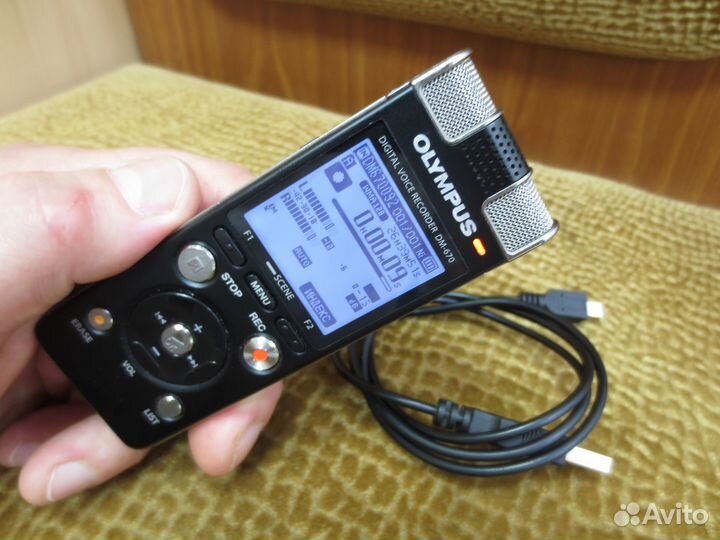Диктофон Olympus DM-670