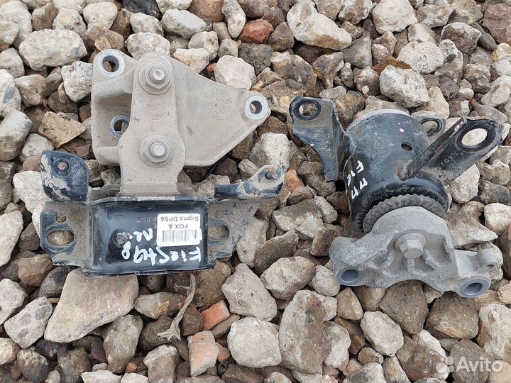 Подушка опора двигателя МКПП Ford Fiesta mk6 2016