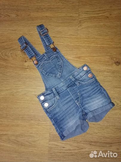 Джинсовый комбинезон-шорты H&M p.98