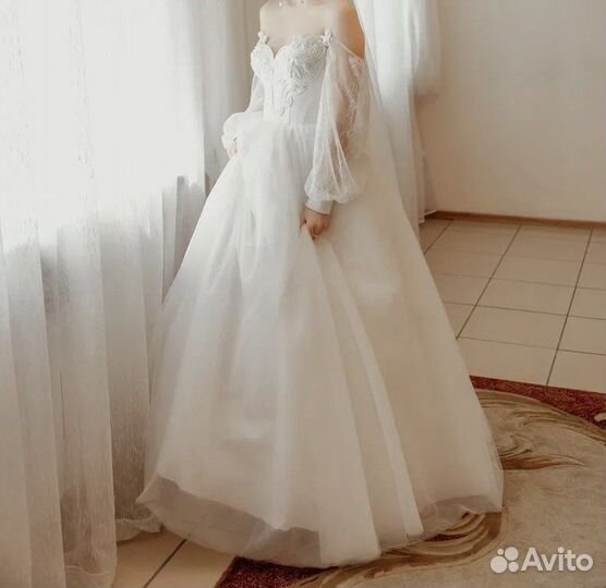 Свадебное платье