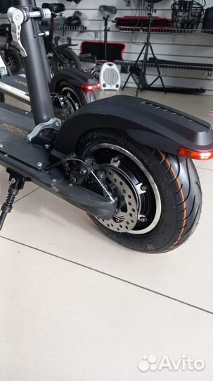 Электросамокат с сиденьем