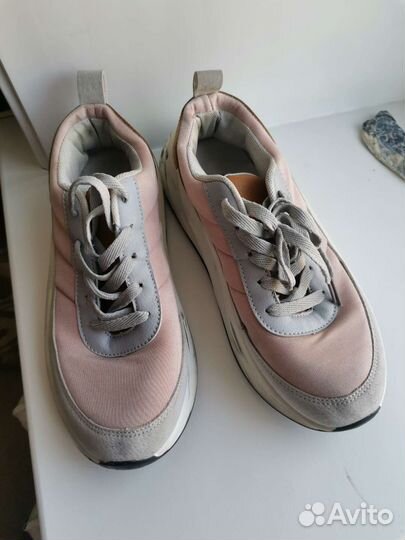 Продам кроссовки