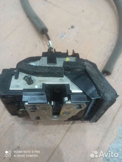 Замок задней двери Qashqai 82500-4EA0A