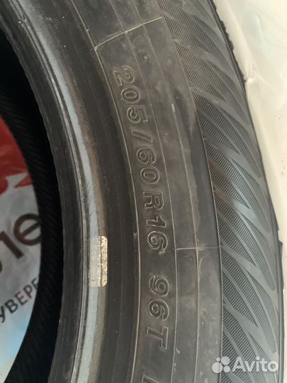 Yokohama Ice Guard IG65 205/60 R16 95T