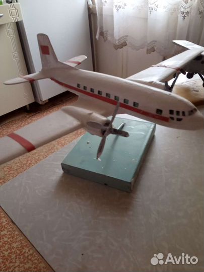 Модель самолета Ил-14 (пластик)