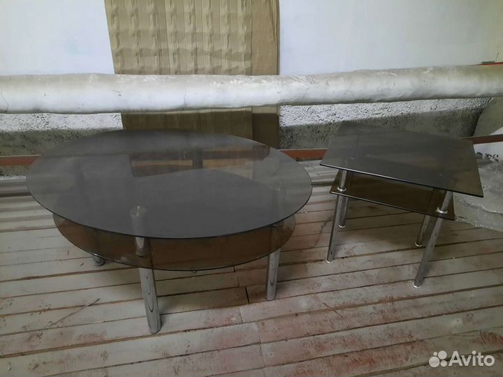 Стол стеклянный