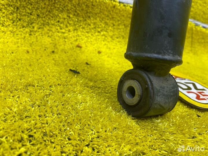 Амортизатор задний правый Honda Shuttle GP7/GK8