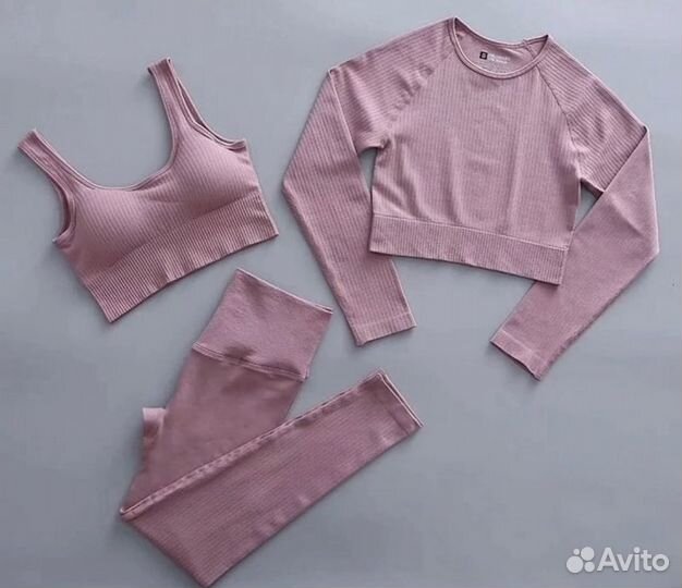 Костюм для спорта