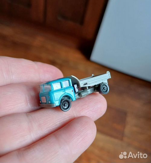 Игрушки машинки ГДР