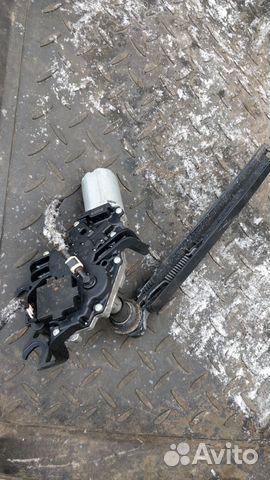 Задний стеклоочиститель VW Golf 5