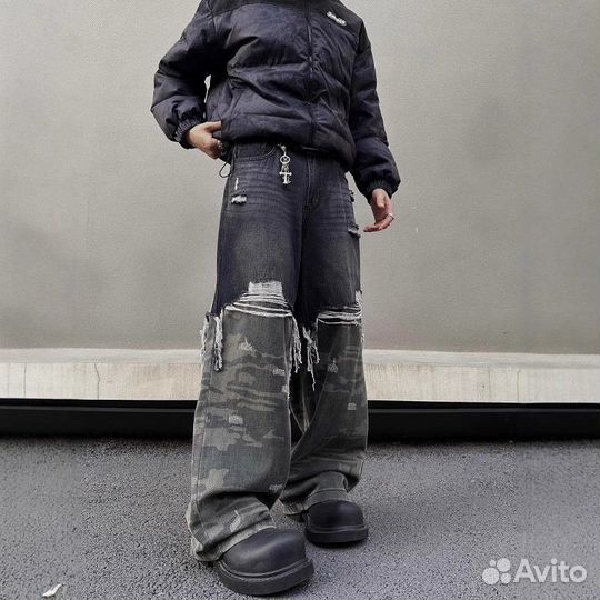 Джинсы Balenciaga Raver Camo Type