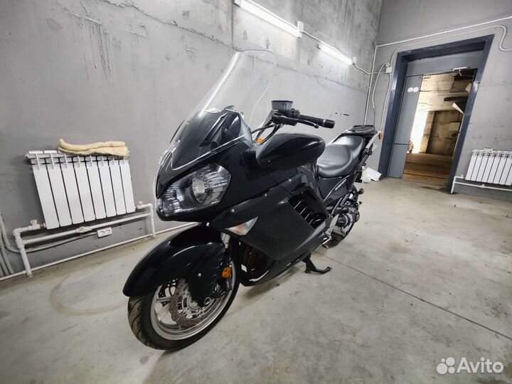 Kawasaki GTR 1400 (concours 14), 2009