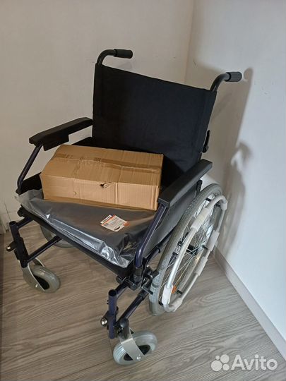 Инвалидная коляска