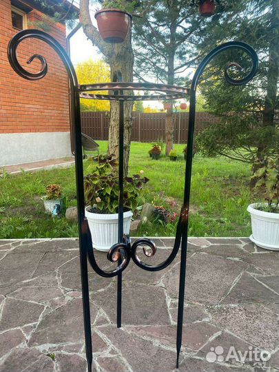 Подставка для цветов