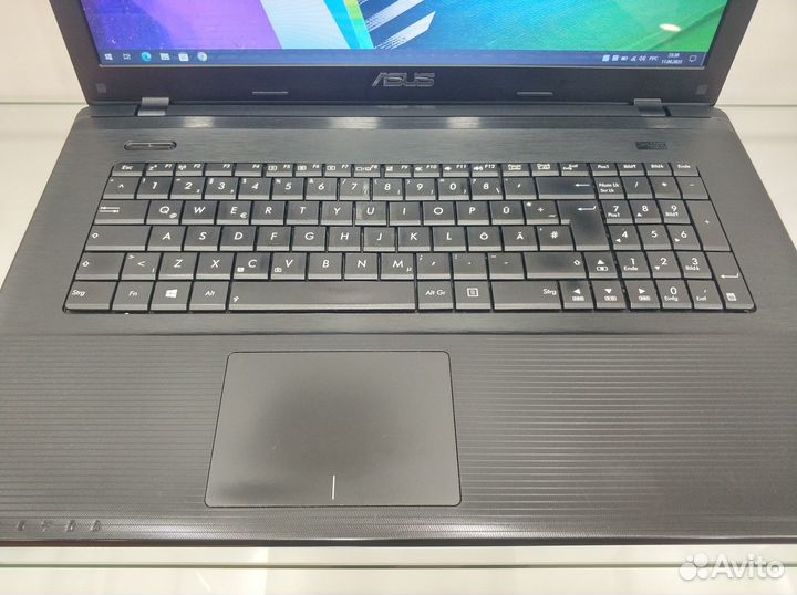 Asus F75A 17.3
