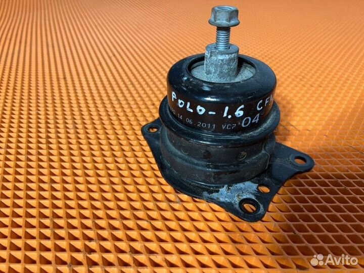 Подушка двс Volkswagen Polo V 1.6 cfna 2011