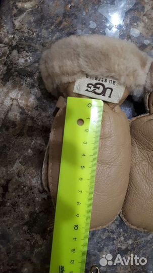 Варежки UGG