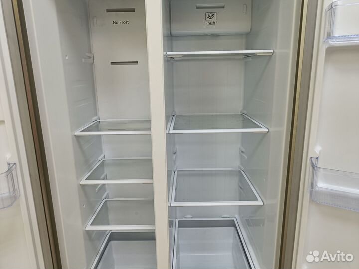 Холодильник новый Shivaki