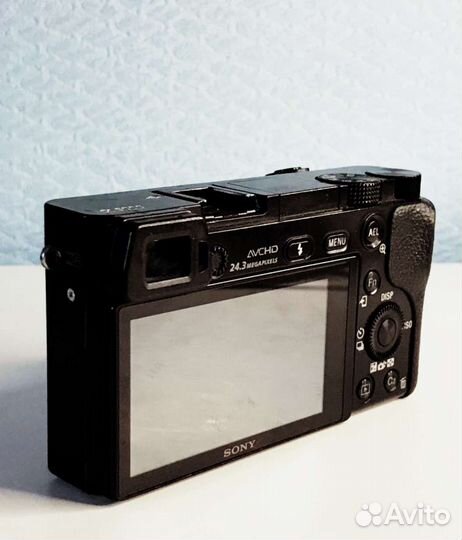 Sony a6000 + 50 mm f1.8