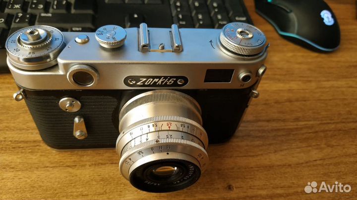 Плёночный фотоаппарат Zorki-6 (Зоркий-6)