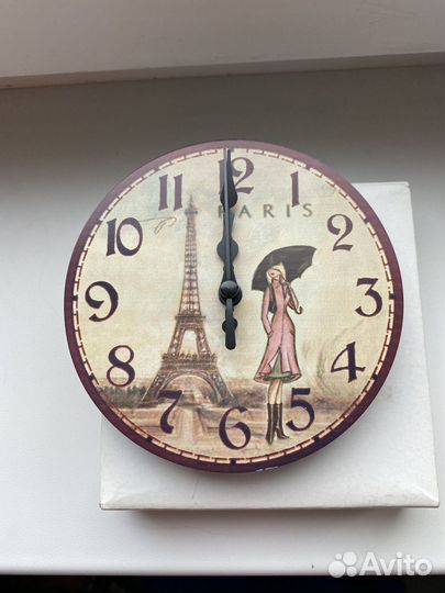 Часы на магните