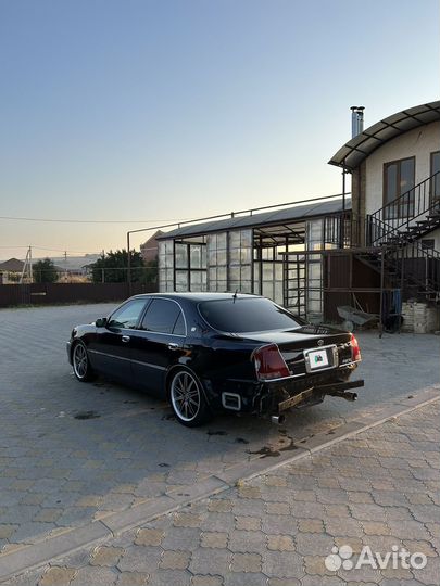 Toyota Crown Majesta 4.0 AT, 2001, битый, 223 000 км