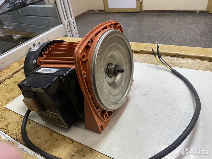 Электродвигатель для поверхностного насоса