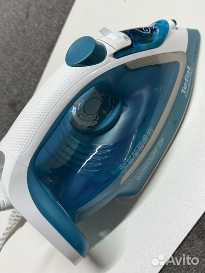 Утюг Tefal Easygliss plus FV5737E0