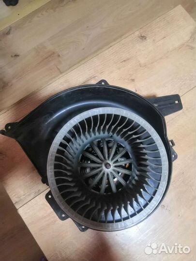 Моторчик печки на volkswagen polo