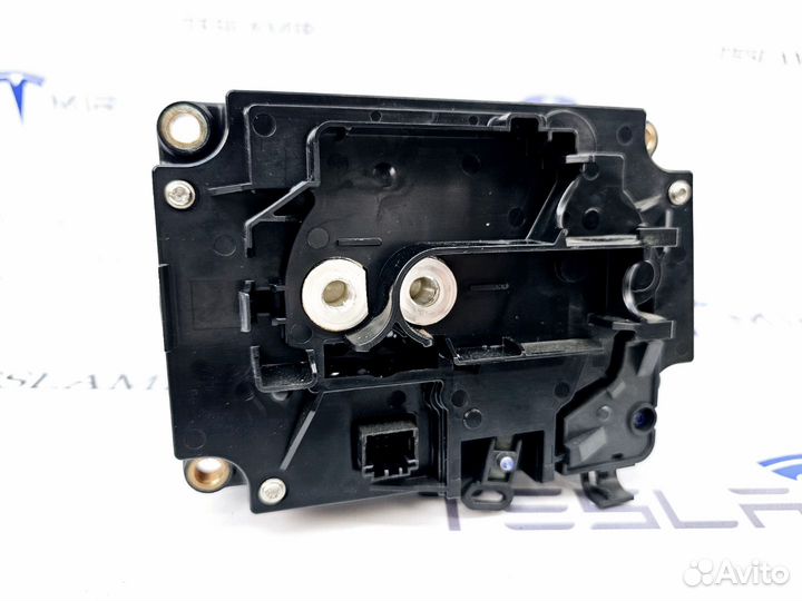 Порт зарядный Tesla Model S рест. 2017 1026041-00