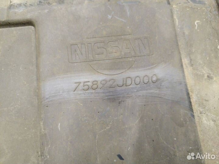 Защита бампера Nissan Qashqai 2009 75892JD000