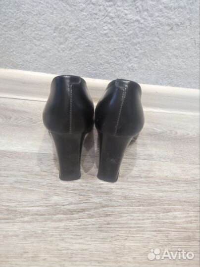 Туфли женские 37 размер