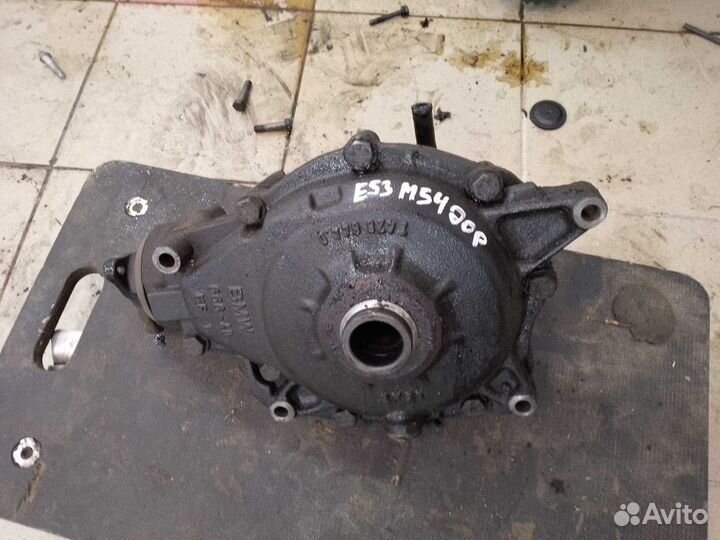 Редуктор передний BMW X5 E53 M54 дорест