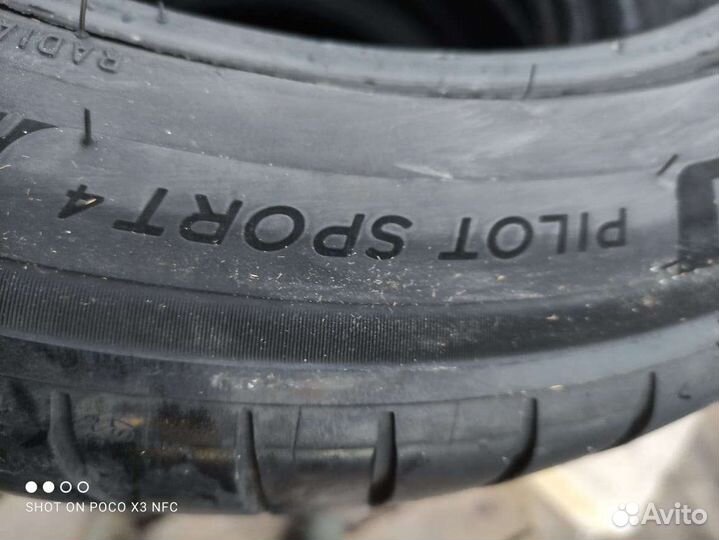 Michelin Pilot Sport 4 245/45 R17