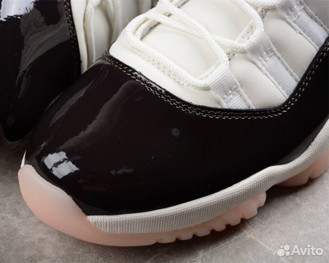 Кроссовки Air Jordan 11 Neapolitan