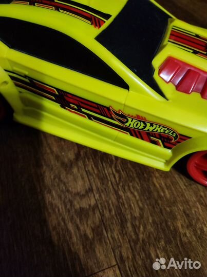 Машинка на пульте управления для ребенка