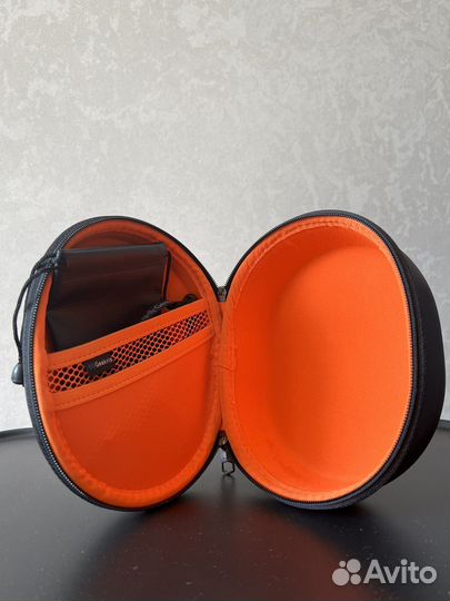 Чехол для наушников с отделением для кабеля