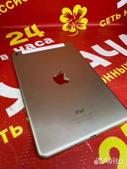 Планшет Apple iPad mini 4