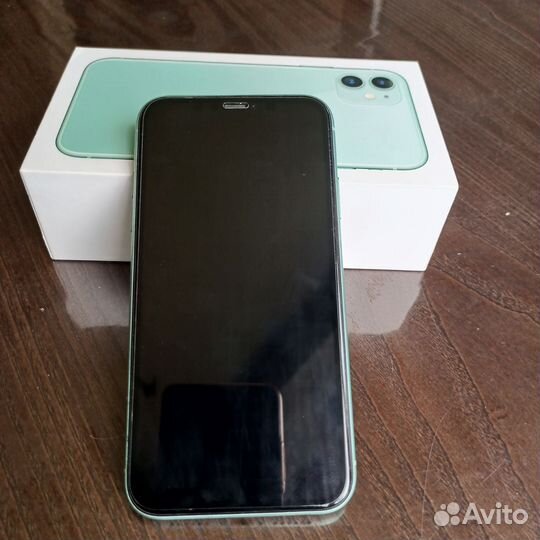 iPhone 11, 64 ГБ