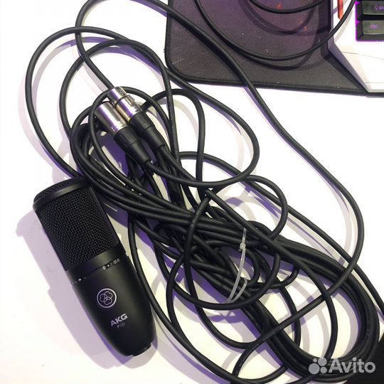 Студийный микрофон akg p120